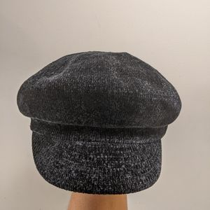NWT black knit newsboy hat